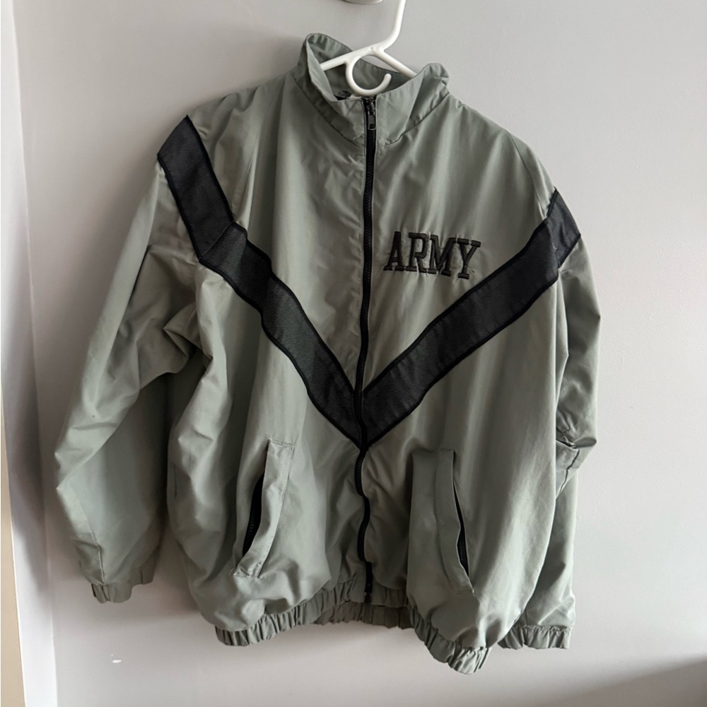 US Army IPFU Physical Fitness Jacket Gray Black Medium Long